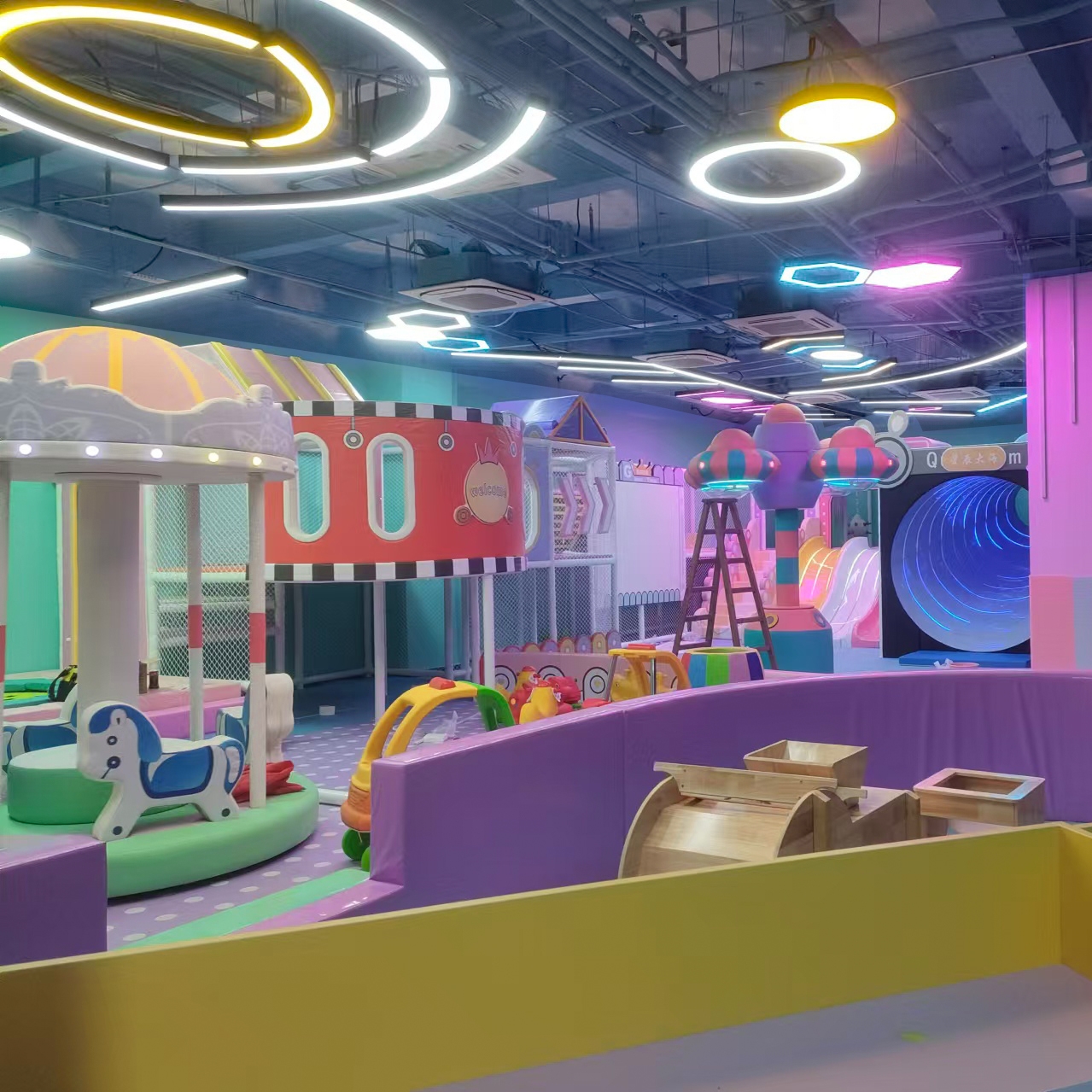 Iran's indoor children's playground equipment installed and ready for business