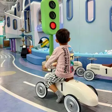 Premium Morandi Color Indoor Playground Supplier, Custom‑Built Playground with Slide Trampoline Plum Blossom Pile 360° Bicycle