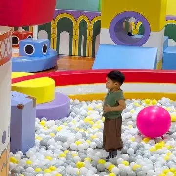 Reliable Morandi indoor playground supplier delivering diversified play equipment with slides, trampolines, climbing facilities, and interactive educational handmade zones