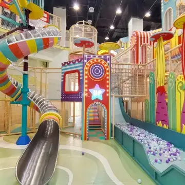Luxury custom playground supplier provides exclusive Morandi ninja course, professional climbing gear and commercial indoor play facilities.