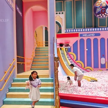 Customized Morandi Indoor Playground Supplier, ODM Playground with Family Entertainment Zone & Adventure Challenge Equipment