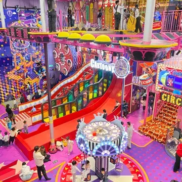 All-in-one Morandi custom playground solutions from professional supplier, combining indoor play facilities, ninja tracks and climbing frames.