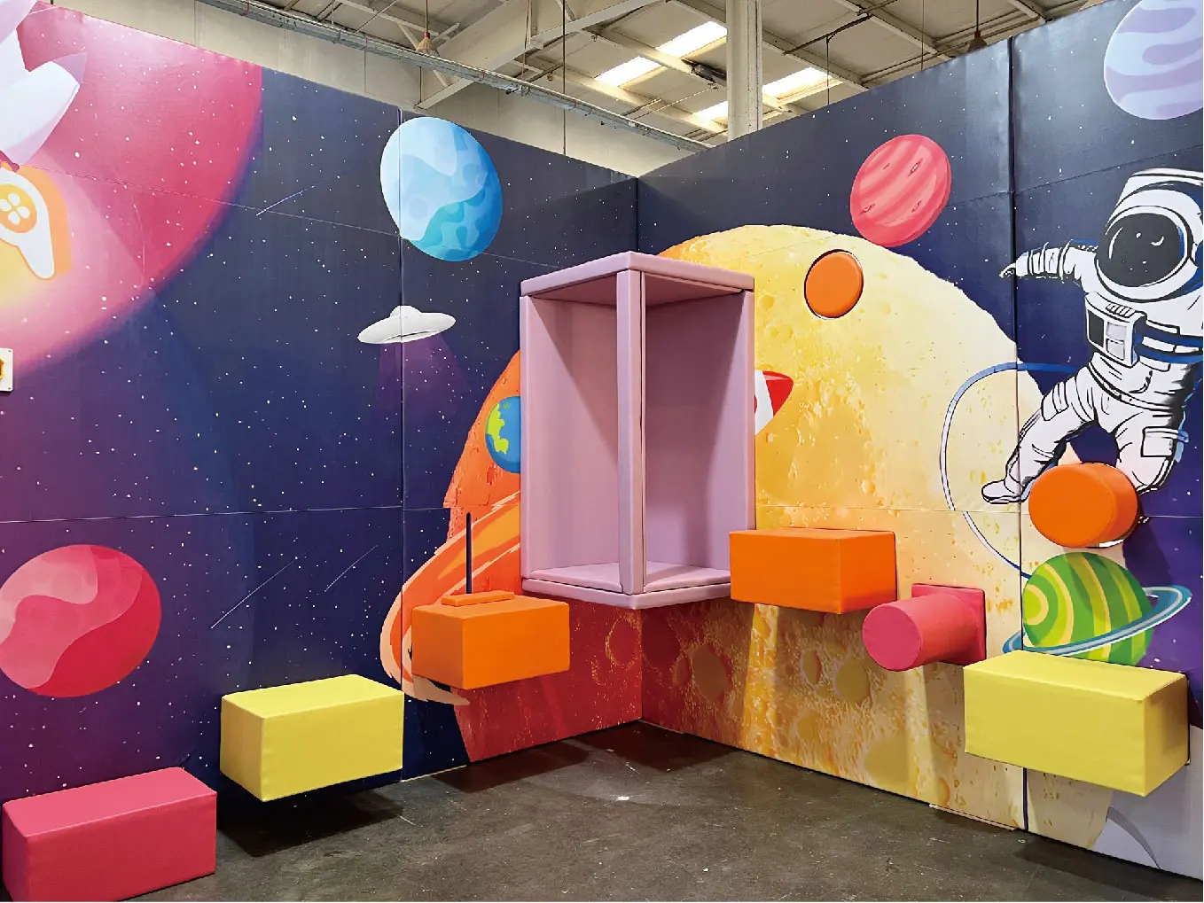 Let's take a look at how the Dirolep factory produces the Mario Cross Obstacles game together